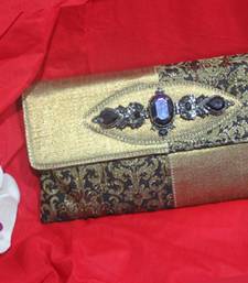 Sia Clutch 02