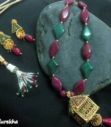 Buy Jade_Quartz_House_Pendant_Set Set online, Buy Sets online