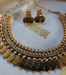 Buy Design no. 10b.1132....Rs. 2200 necklace-set online 