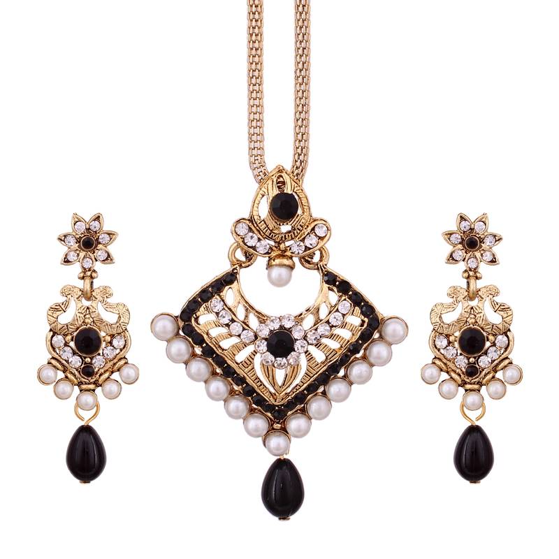 Buy Black Diamond pendants Online
