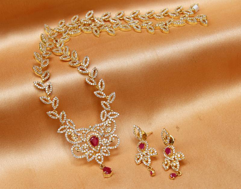 Buy Beautiful necklace set Online