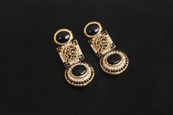 Gold Plated Handcrafted Black Colour Earrings Online Gold Plated Handcrafted Black Colour Earrings